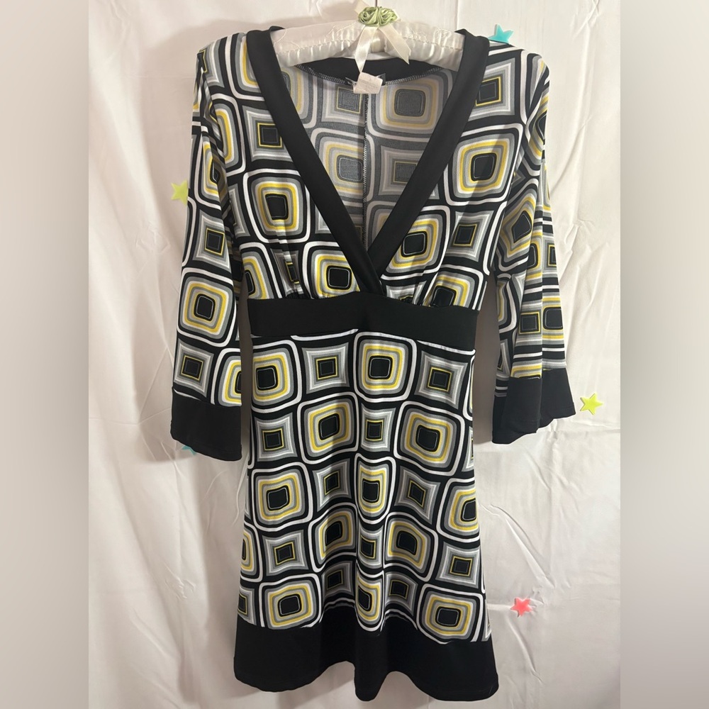 90’s‎ Y2K Wet Seal Black and Yellow Geometric 3/4 Sleeve Mini Dress Size M